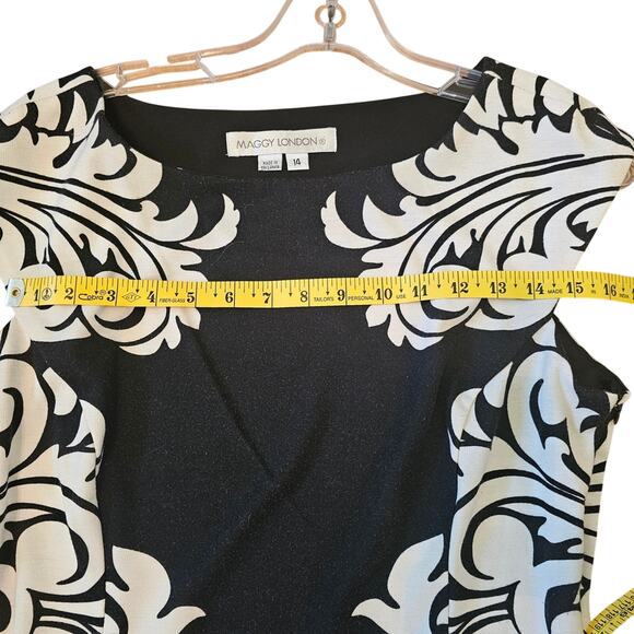 Maggie London Black and White Print Spandex Dress Size 14 - Picture 4 of 8